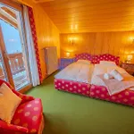 Domaine Exceptionnel Avec 5 Chalet