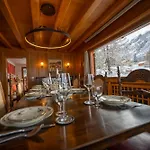 Domaine Exceptionnel Avec 5 Chalet *