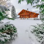 Domaine Exceptionnel Avec 5 Chalet