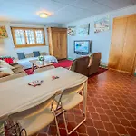 Domaine Exceptionnel Avec 5 Chalet *