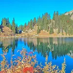 Chalet Domaine Exceptionnel Avec 5 *