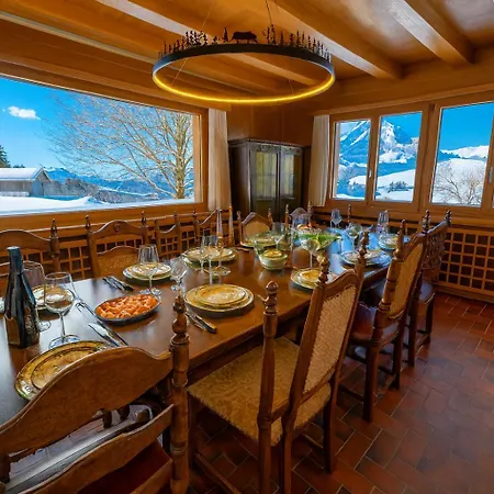 Domaine Exceptionnel Avec 5 Chalet