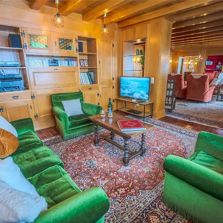 Domaine Exceptionnel Avec 5 Chalet *