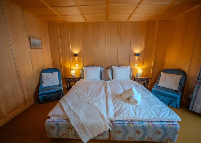 Domaine Exceptionnel Avec 5